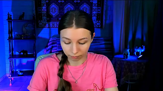 JulieDaniel online show from 4, 12, 2025