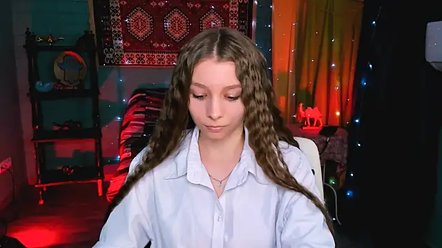 JulieDaniel online show from 11, 5, 2026