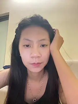 Lil-Gi online show from 8, 10, 2025