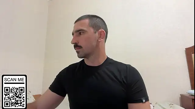 Snapshot of Hard_to_Obey chatting on 12, 9, 2025 Hard to Obey online show from 12, 9, 2025