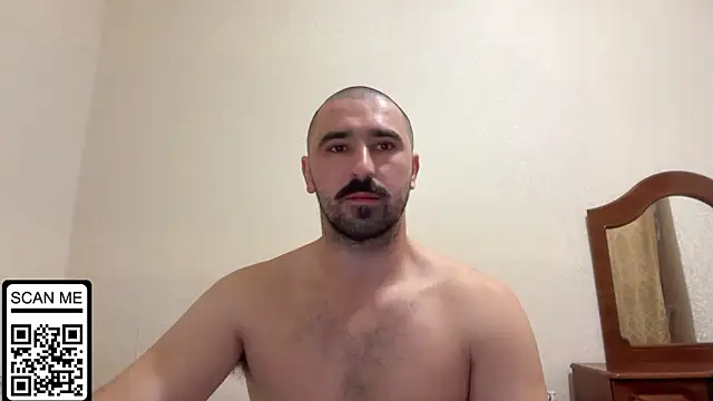 Snapshot of Hard_to_Obey chatting on 8, 10, 2025 Hard to Obey online show from 8, 10, 2025