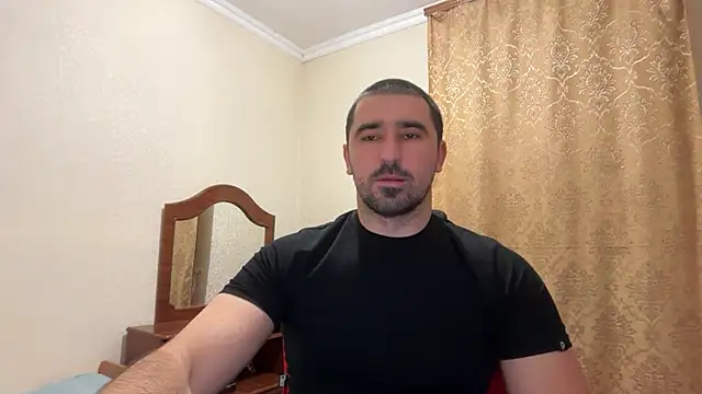 Snapshot of Hard_to_Obey chatting on 22, 11, 2025 Hard to Obey online show from 22, 11, 2025