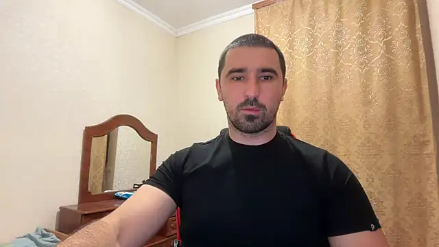 Snapshot of Hard_to_Obey chatting on 23, 11, 2025 Hard to Obey online show from 23, 11, 2025