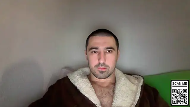 Snapshot of Hard_to_Obey chatting on 4, 12, 2025 Hard to Obey online show from 4, 12, 2025