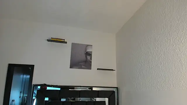 Thiago Divine  online show from 11, 9, 2025