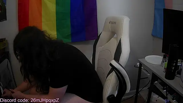 Elli-Ixby online show from 18, 9, 2025