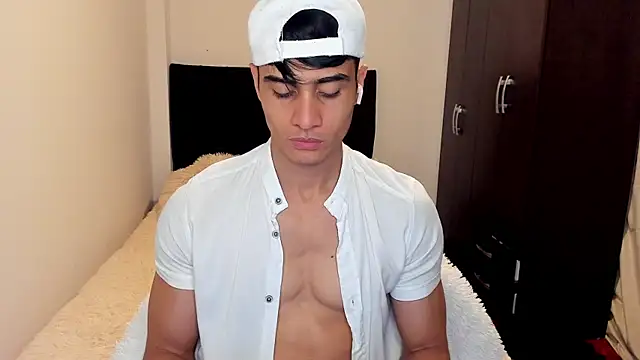 Snapshot of stylish_men chatting on 19, 9, 2025 stylish men online show from 19, 9, 2025