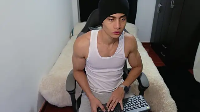 Snapshot of stylish_men chatting on 19, 10, 2025 stylish men online show from 19, 10, 2025