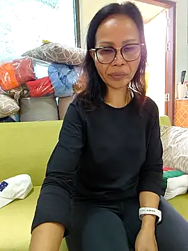 Mama Eva 1 online show from 5, 2, 2026