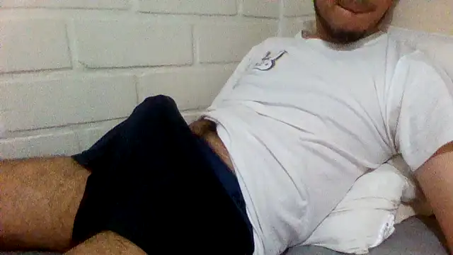 Snapshot of ProfeC4m chatting on 25, 9, 2025 ProfeC4m online show from 25, 9, 2025