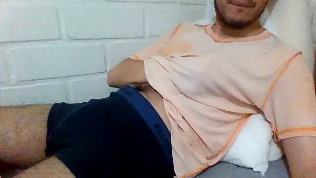 Snapshot of ProfeC4m chatting on 28, 9, 2025 ProfeC4m online show from 28, 9, 2025