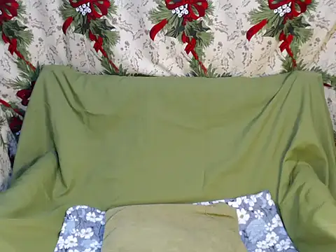 Snapshot of wild_rose69 chatting on 12, 1, 2026 wild rose69 online show from 12, 1, 2026