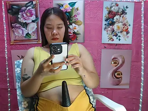 Snapshot of wild_rose69 chatting on 4, 5, 2026 wild rose69 online show from 4, 5, 2026