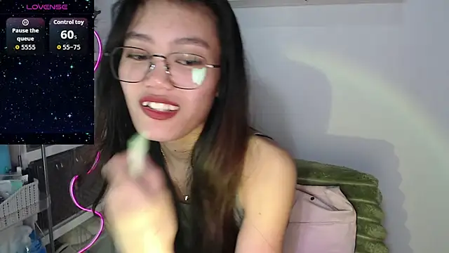 skinny gracie online show from 21, 3, 2026