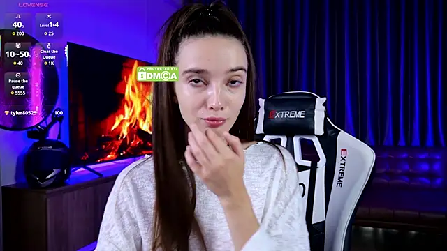 laxyflaxyy online show from 1, 10, 2025