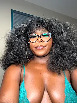 Snapshot of WomanNextdoor1 chatting on 1, 11, 2025 WomanNextdoor1 online show from 1, 11, 2025