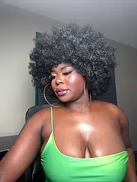 Snapshot of WomanNextdoor1 chatting on 31, 5, 2026 WomanNextdoor1 online show from 31, 5, 2026