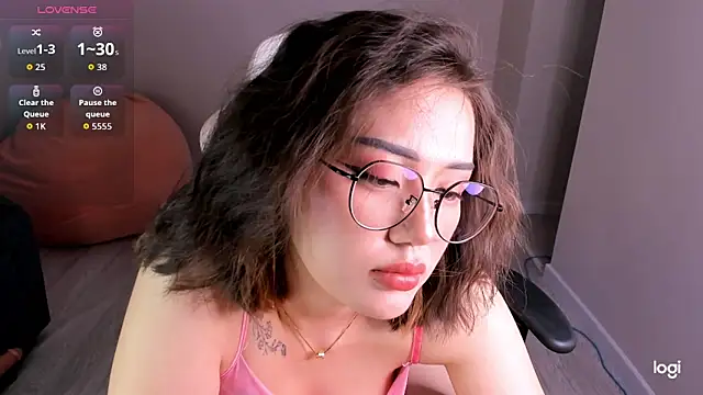 Snapshot of Momo_Ayase_ chatting on 22, 9, 2025 Momo Ayase  online show from 22, 9, 2025