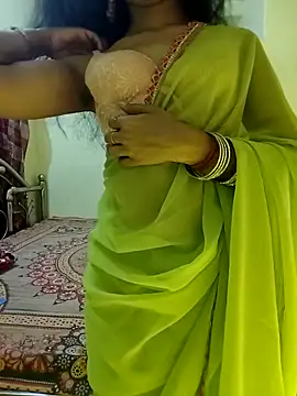 Snapshot of Snaya-baby chatting on 16, 9, 2025 Snaya-baby online show from 16, 9, 2025