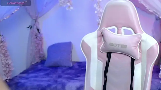 sweet daniiela online show from 13, 11, 2025