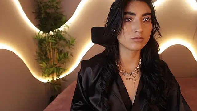 Emma and Issac online show from 26, 2, 2026