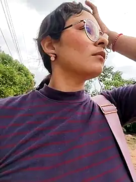 Lily-o online show from 29, 10, 2025