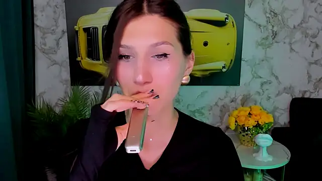 Snapshot of Mollyinyourmind chatting on 4, 5, 2026 Mollyinyourmind online show from 4, 5, 2026