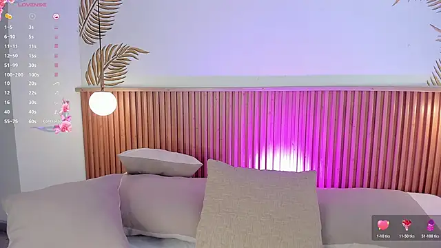 Snapshot of Valleriie_ chatting on 15, 2, 2026 Valleriie online show from 15, 2, 2026