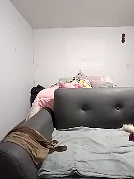 Snapshot of Estefania_Arce chatting on 12, 3, 2026 Estefania Arce online show from 12, 3, 2026