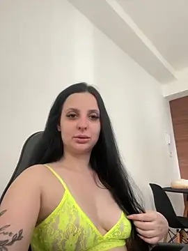 yumi-hot online show from 24, 2, 2026