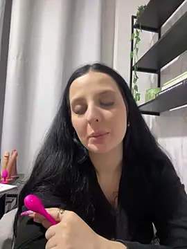 yumi-hot online show from 20, 5, 2026