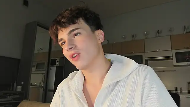 Snapshot of mystic_evan chatting on 18, 9, 2025 mystic evan online show from 18, 9, 2025