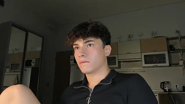 Snapshot of mystic_evan chatting on 6, 10, 2025 mystic evan online show from 6, 10, 2025