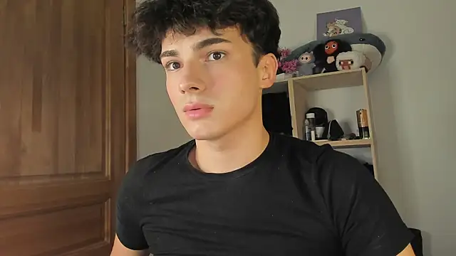 Snapshot of mystic_evan chatting on 12, 10, 2025 mystic evan online show from 12, 10, 2025