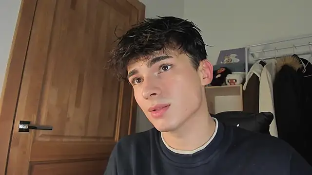 Snapshot of mystic_evan chatting on 17, 10, 2025 mystic evan online show from 17, 10, 2025