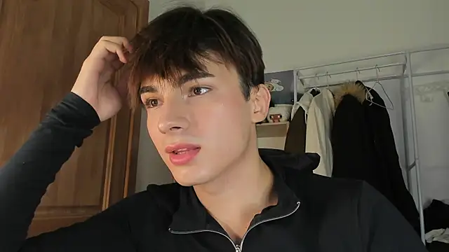 Snapshot of mystic_evan chatting on 19, 10, 2025 mystic evan online show from 19, 10, 2025