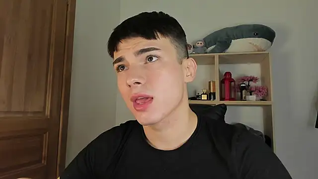 Snapshot of mystic_evan chatting on 26, 10, 2025 mystic evan online show from 26, 10, 2025