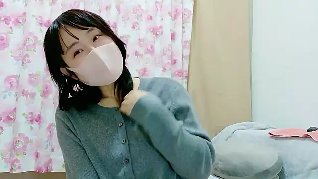 Snapshot of RenaFcup chatting on 9, 2, 2026 RenaFcup online show from 9, 2, 2026