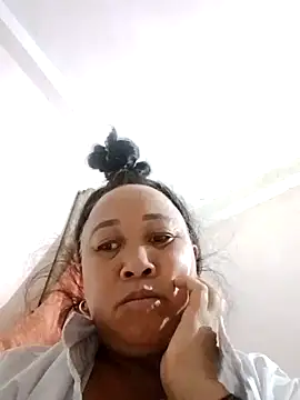 Mamapm20 online show from 8, 10, 2025