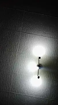 Reina Cummings online show from 5, 12, 2025