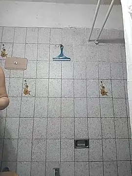 Snapshot of Auroraluna_- chatting on 12, 10, 2025 Auroraluna - online show from 12, 10, 2025