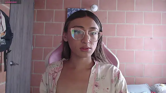 Andrea camilaaa online show from 15, 2, 2026