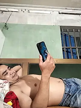 Snapshot of HoangNam20x chatting on 28, 9, 2025 HoangNam20x online show from 28, 9, 2025