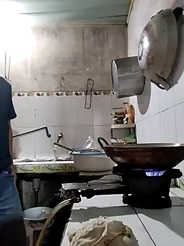 Snapshot of HoangNam20x chatting on 4, 10, 2025 HoangNam20x online show from 4, 10, 2025