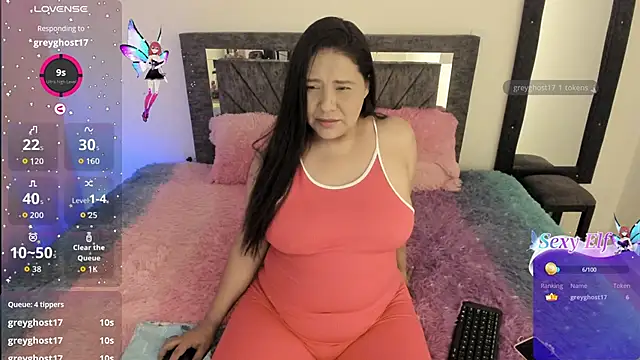 Laurasofia01 online show from 13, 5, 2026