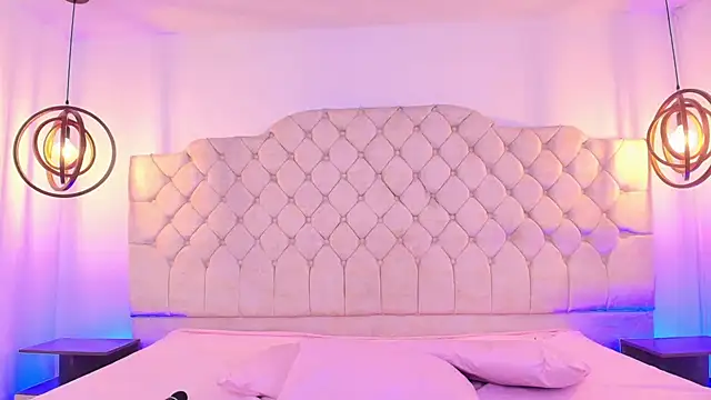 KhloeJohnson online show from 11, 10, 2025