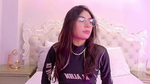 VioletBlaze online show from 4, 2, 2026