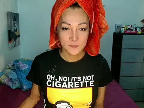 gorgeousYNEZ22 online show from 18, 3, 2026