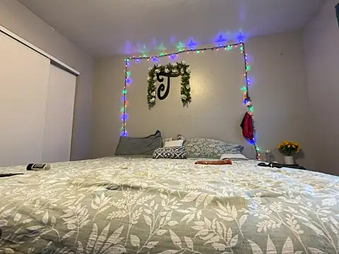 Snapshot of JizzyJazzunleashed chatting on 10, 1, 2026 JizzyJazzunleashed online show from 10, 1, 2026