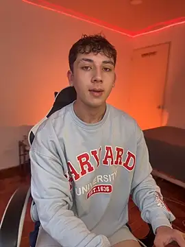 Snapshot of Casper___kyy chatting on 14, 11, 2025 Casper kyy online show from 14, 11, 2025